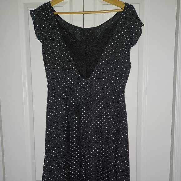 Polka Dot Maternity dress - Picture 2 of 3